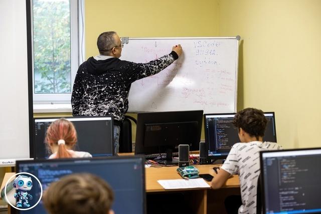 НОВЫЙ НАБОР В ГРУППУ ИЗУЧЕНИЯ PYTHON.
